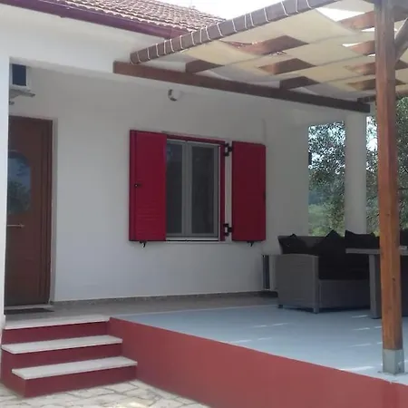 Panos *